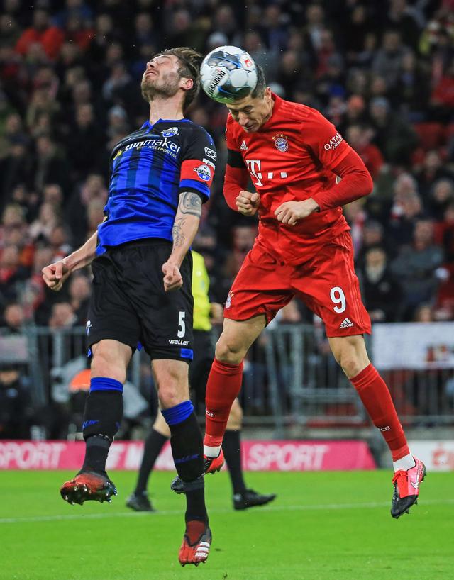 手击败了进 手击败了进