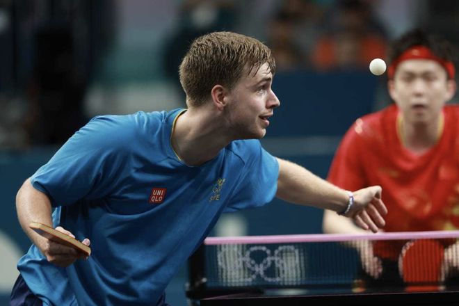 展现出了坚 展现出了坚